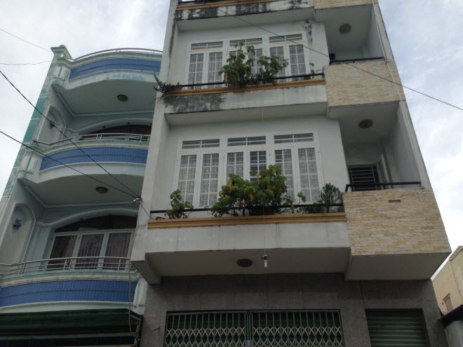 Bán nhà hẻm xe tải 8m đường Phan Văn Trị, P11, Bình Thạnh, Dt 4.2x18 đúc 1 trệt, 2 lầu, sân thượng