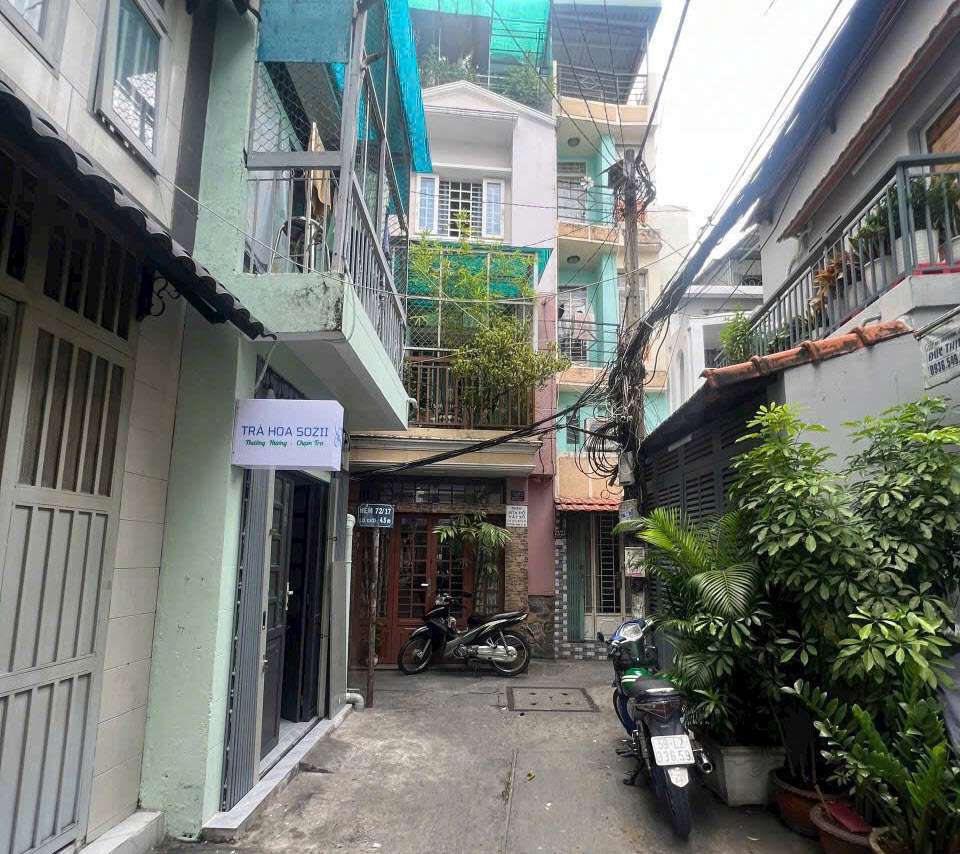 Bán nhà hẻm 72 Huỳnh Văn Bánh, Phú Nhuận 3x5 2 tầng chỉ 2,3 tỷ